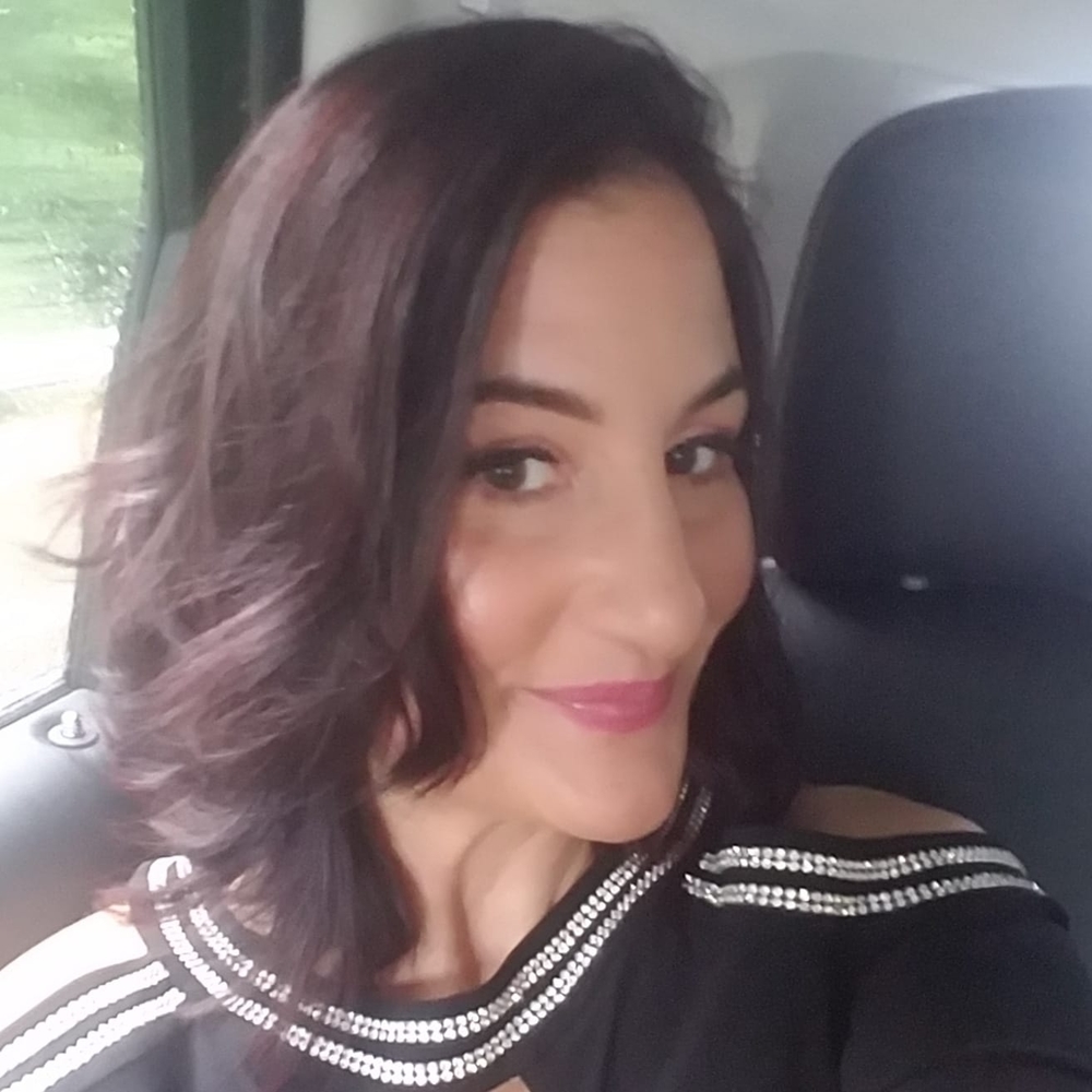 Meet your Posher, Nicole